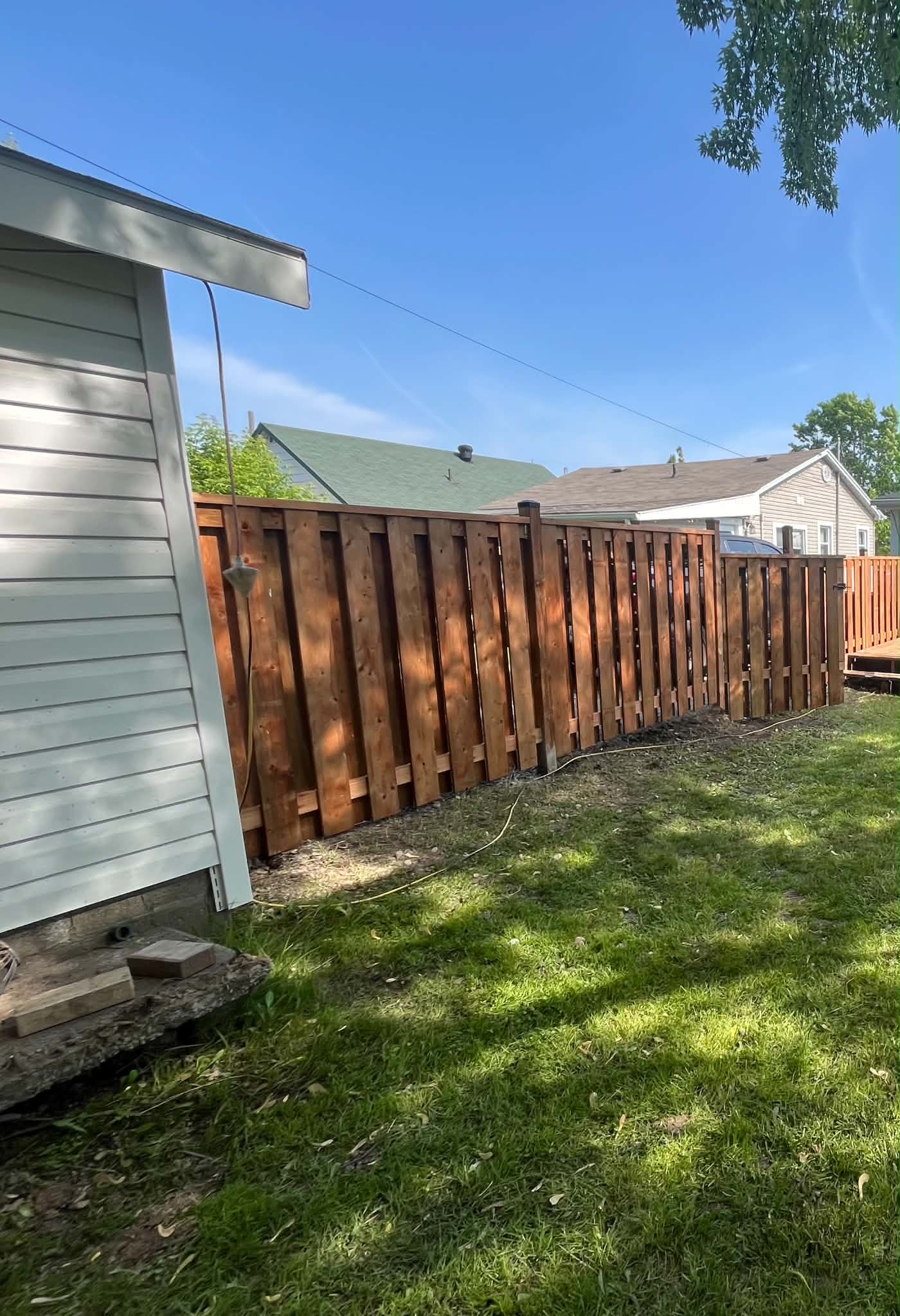Side yard wood fence